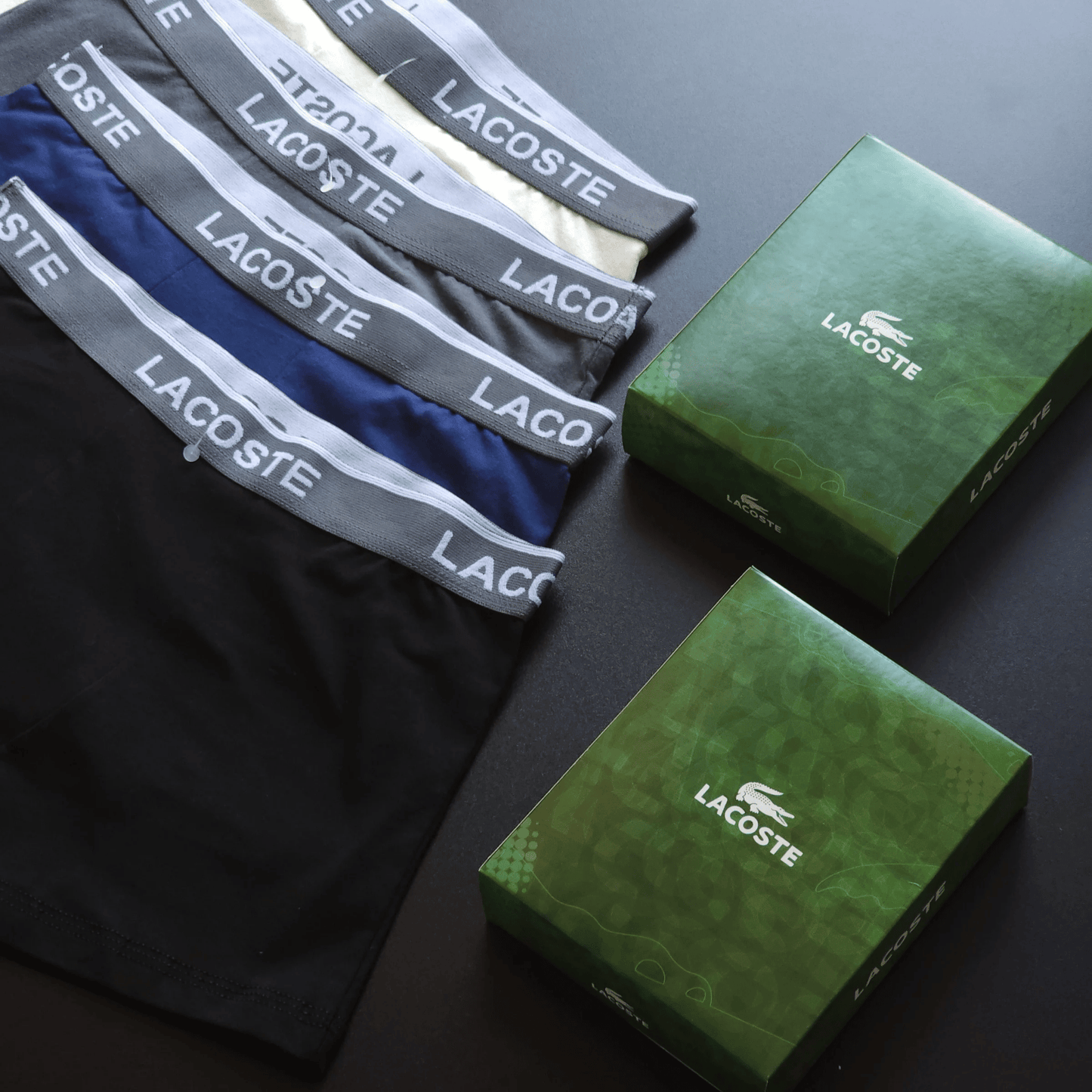 12 CUECAS LINHA LUXO COM 3 CORES - ACOMPANHA 4 CAIXINHAS GRÁTIS.
