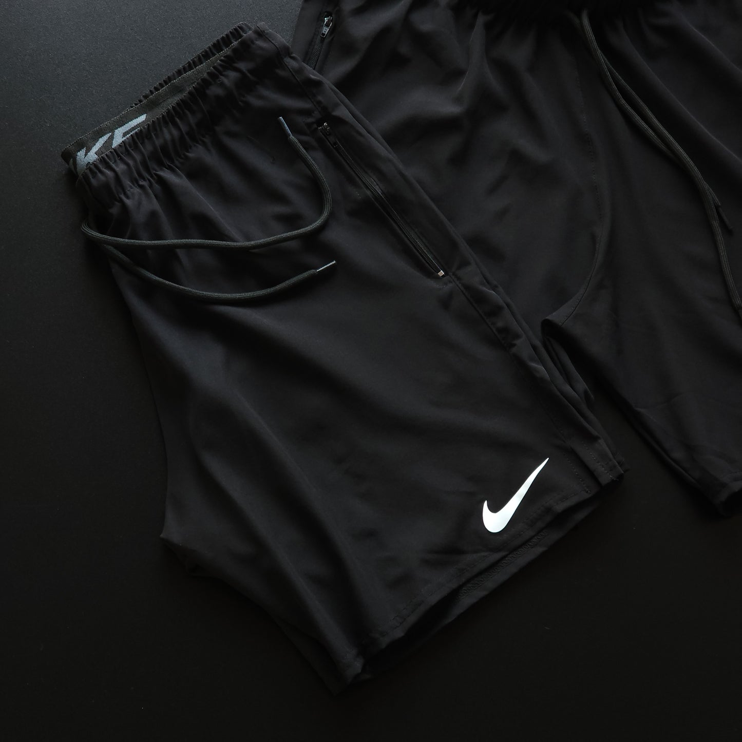 Short Elastano Preto Zíper Lateral