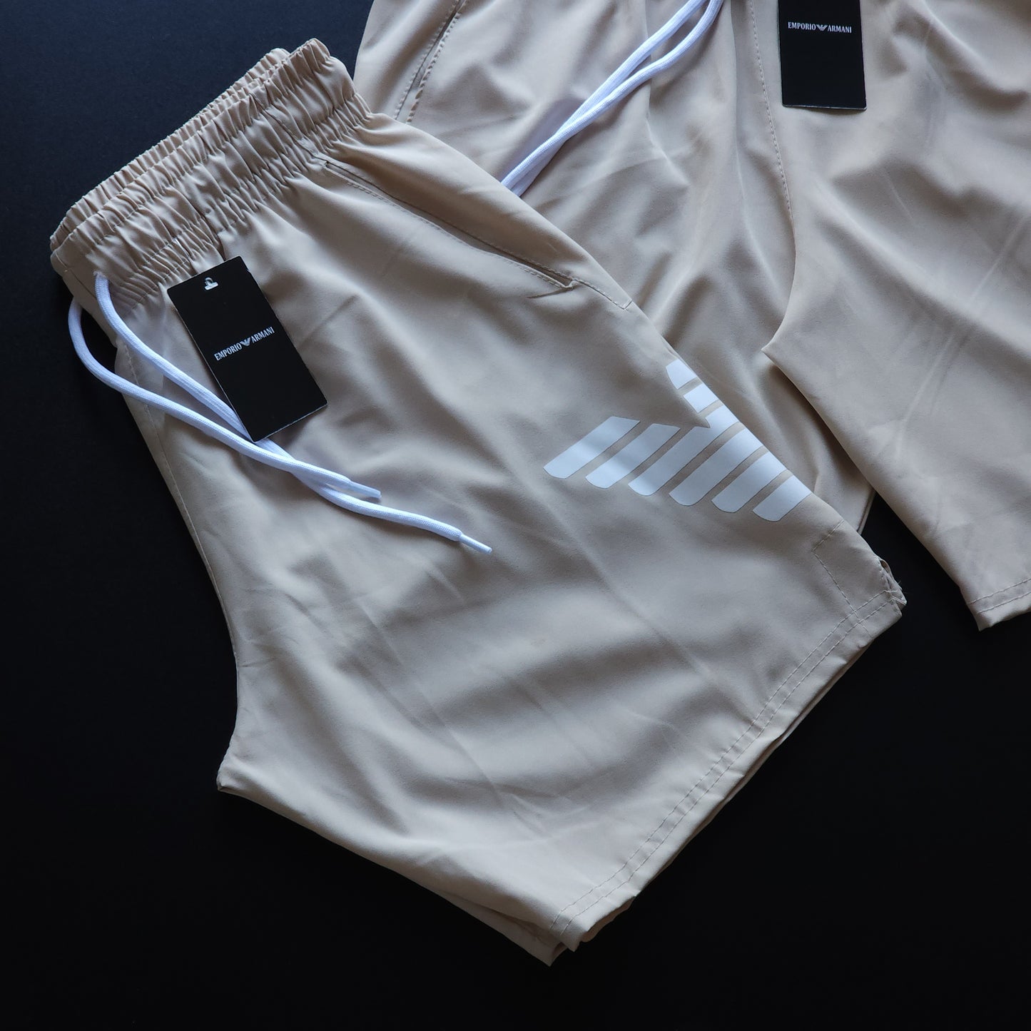 Short Elastano Bege