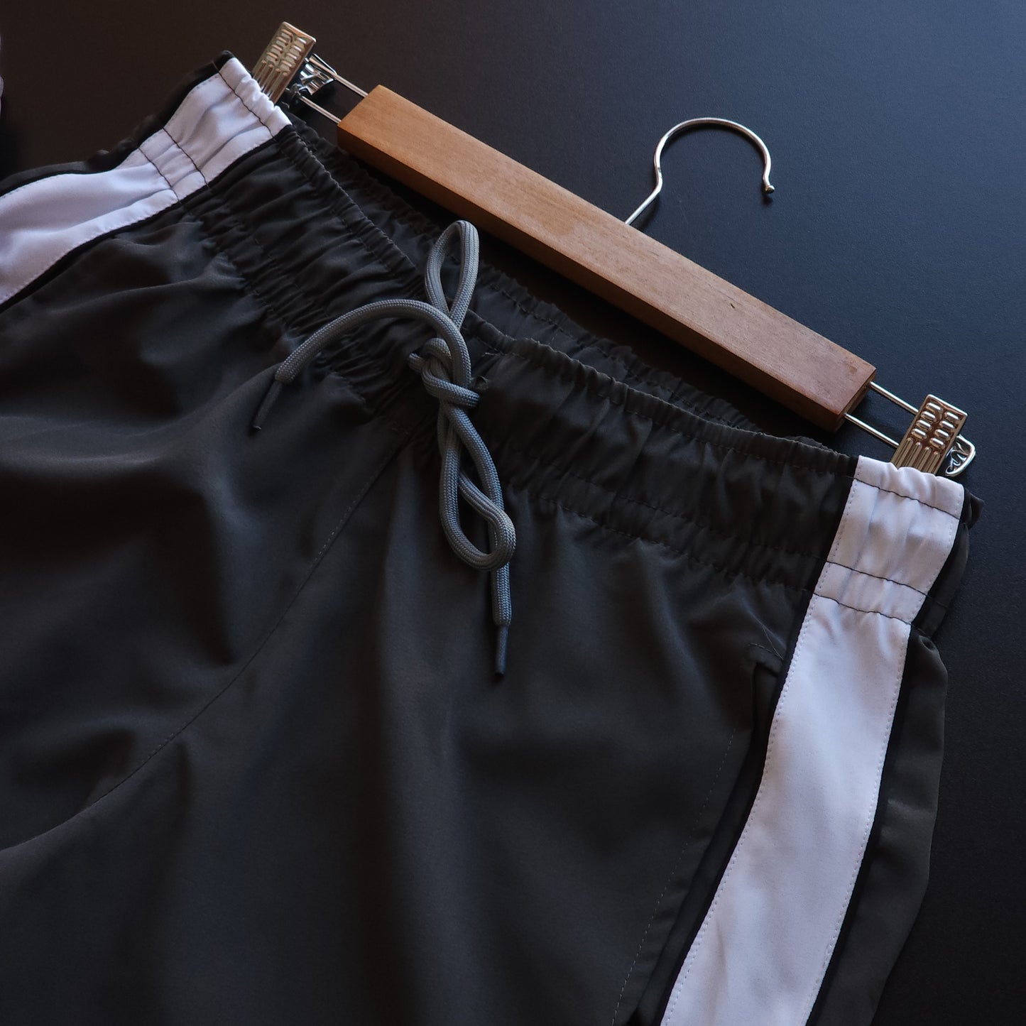 Short Elastano Cinza Chumbo