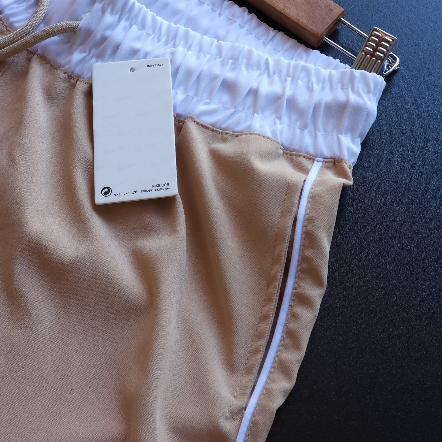 Short Elastano Bege