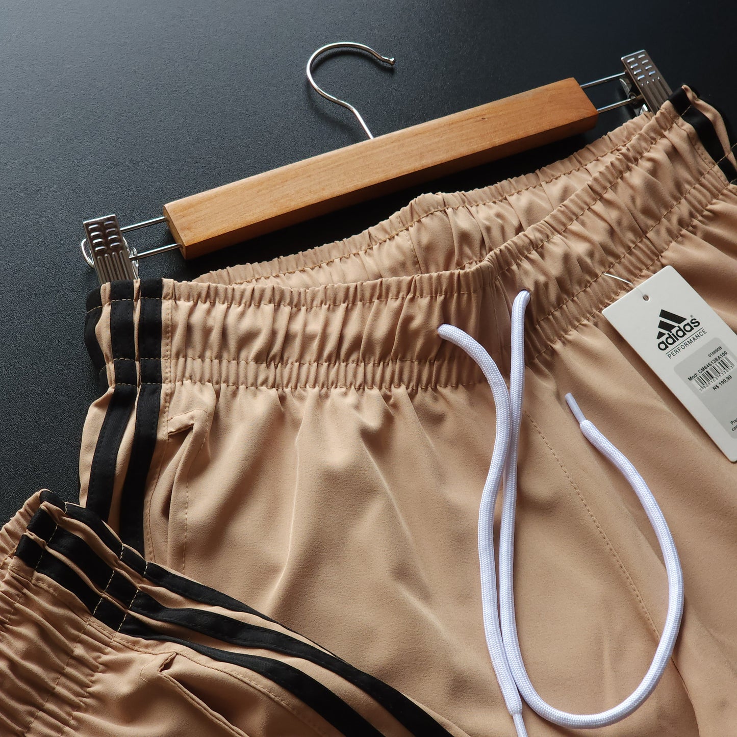 Short Elastano Bege