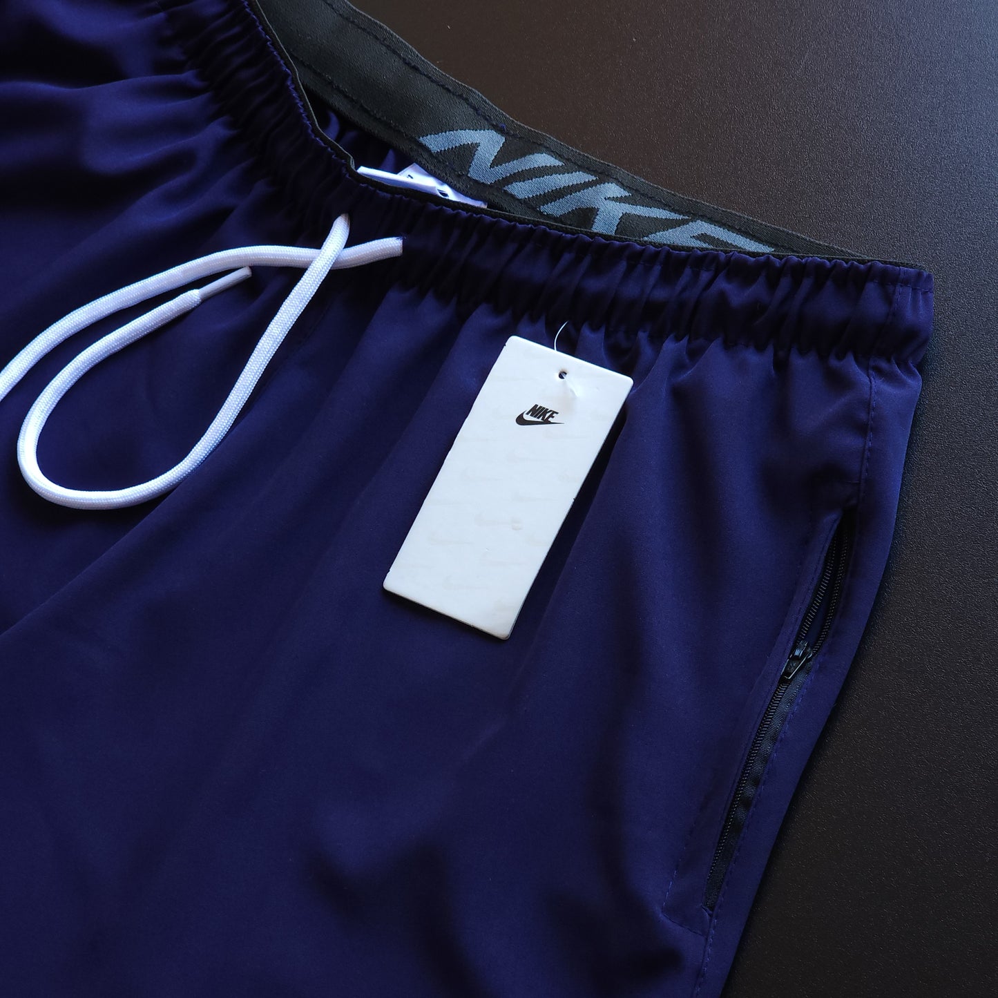 Short Elastano Marinho - Bolso Com Zíper