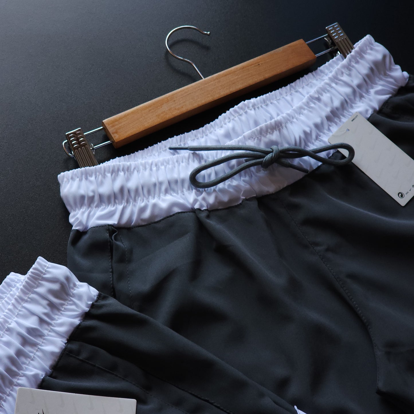 Short Elastano Cinza Chumbo