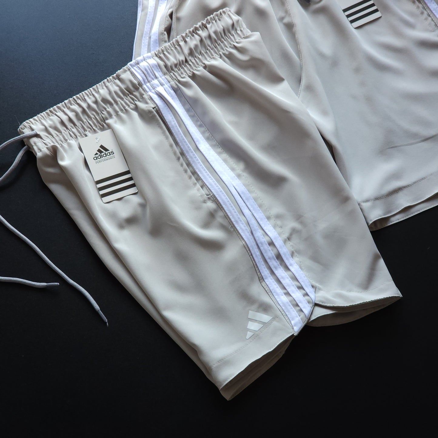 Short Elastano Cinza Claro