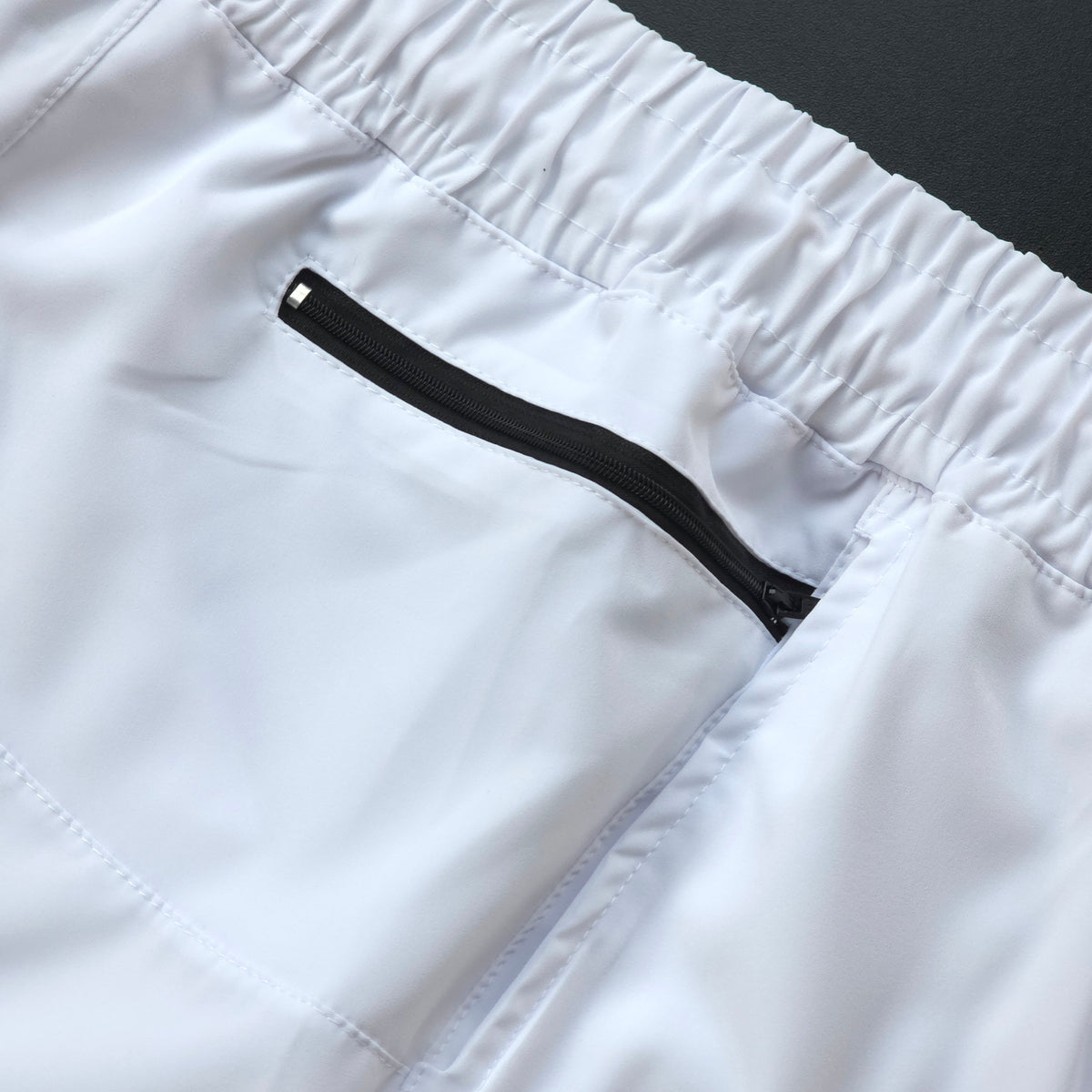 Short Elastano Zíper Lateral Branco