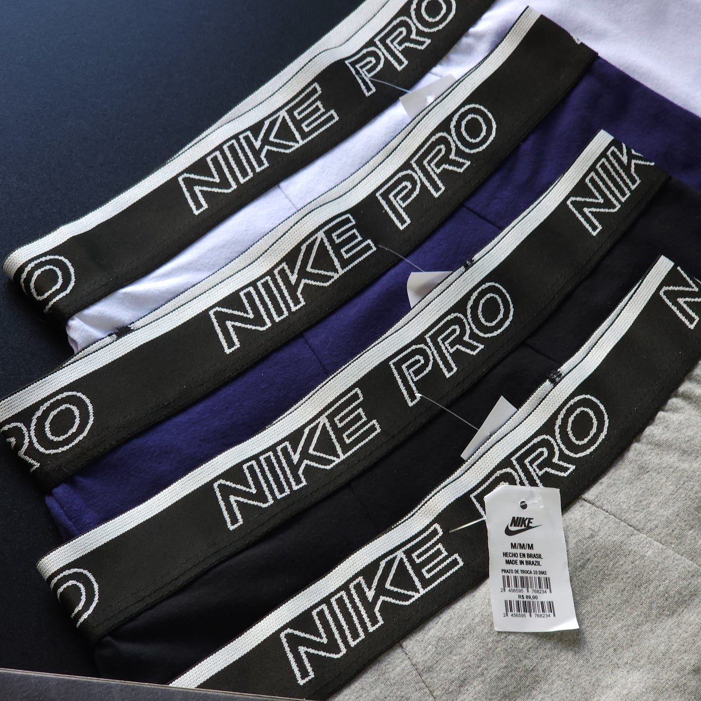 1 GRADE (12 CUECAS) PREMIUM 3 CORES - (4 CAIXINHAS GRÁTIS)