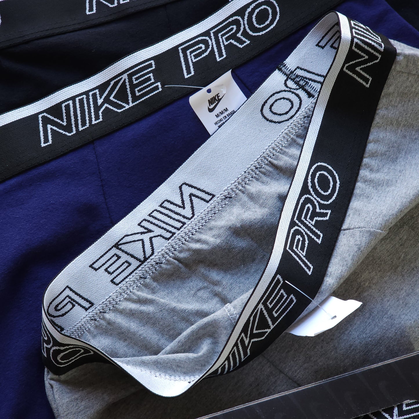 1 GRADE (12 CUECAS) PREMIUM 3 CORES - (4 CAIXINHAS GRÁTIS)