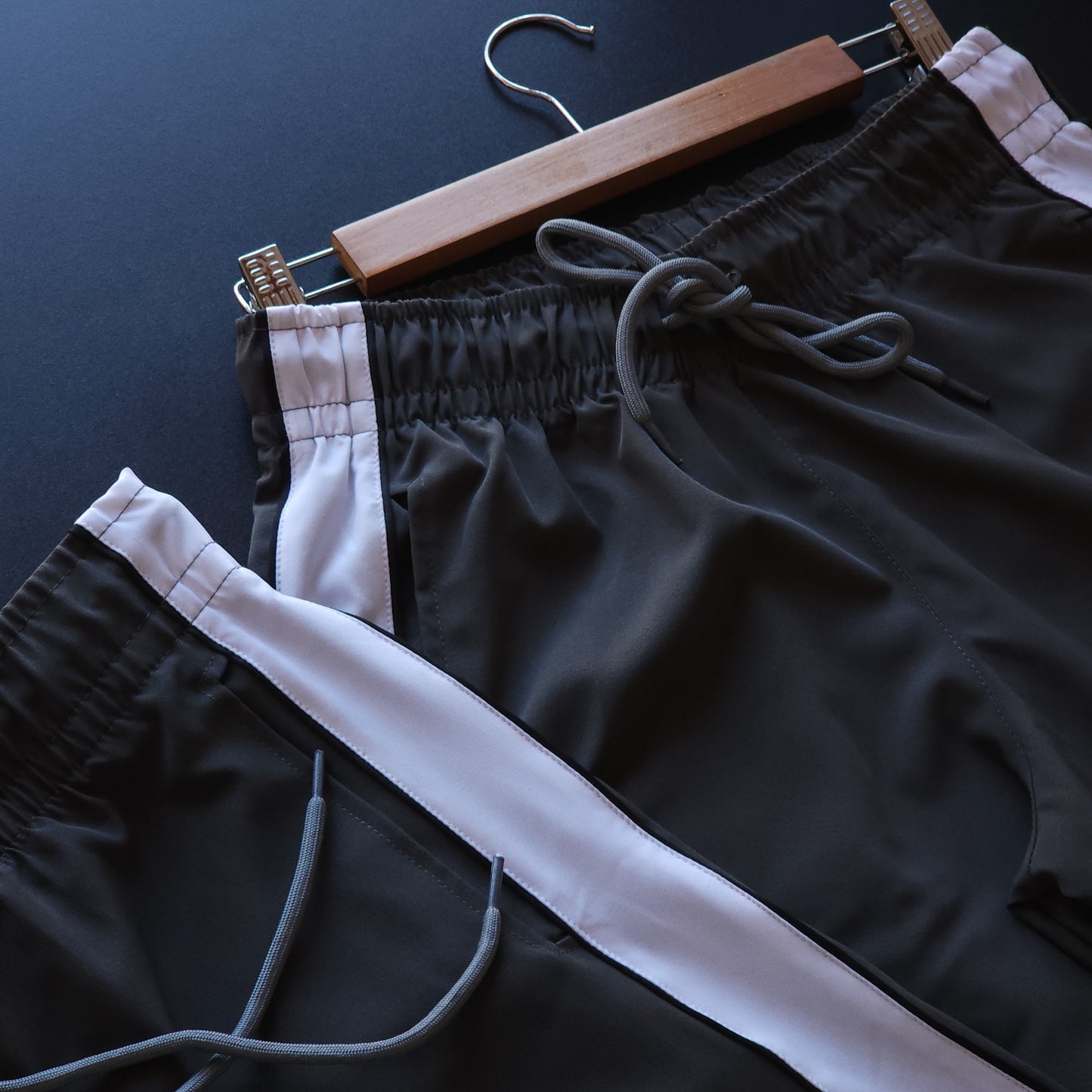 Short Elastano Cinza Chumbo