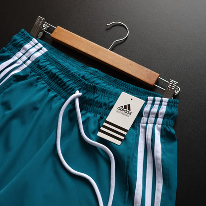 Short Elastano - Azul Petróleo