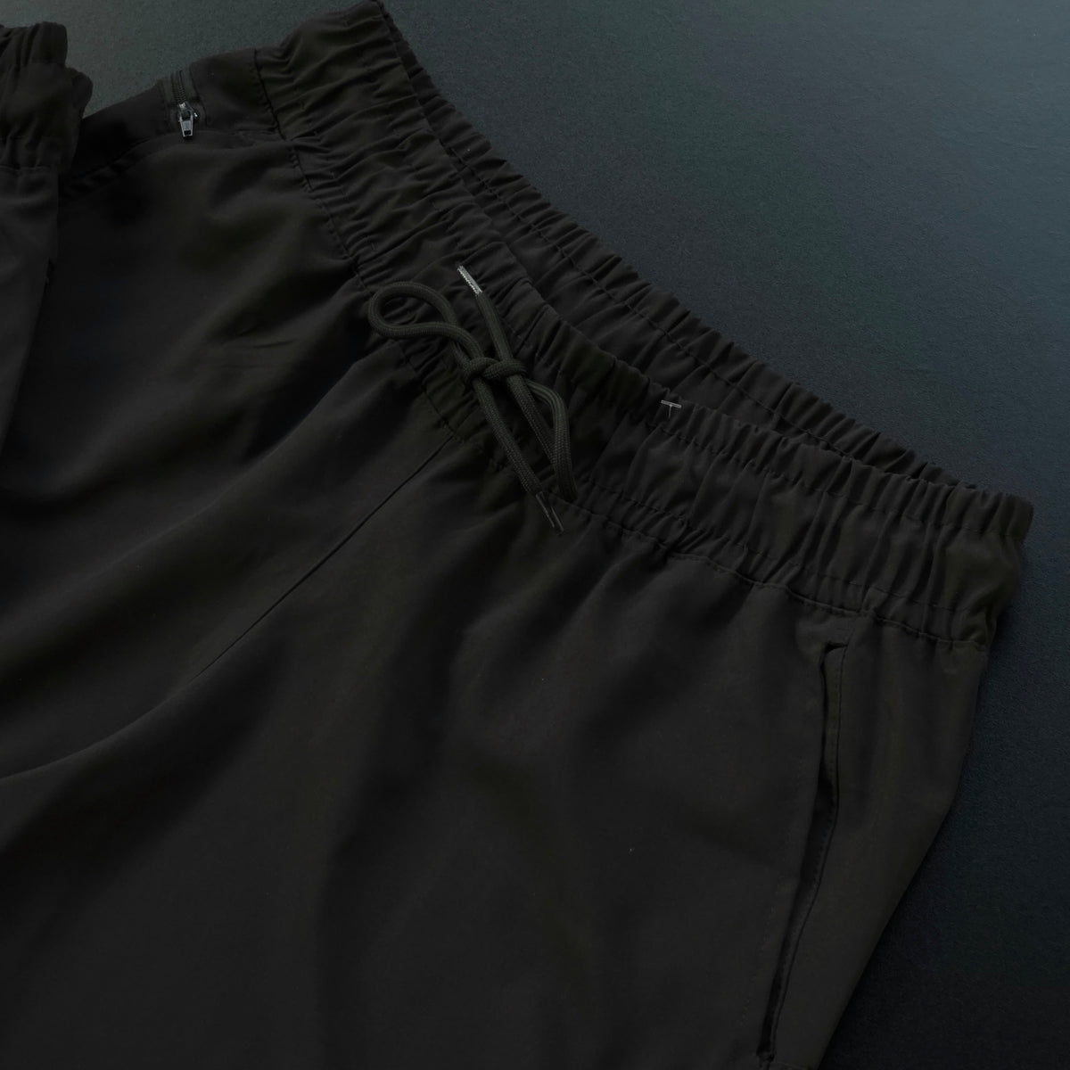 Short Elastano Zíper Lateral- Preto
