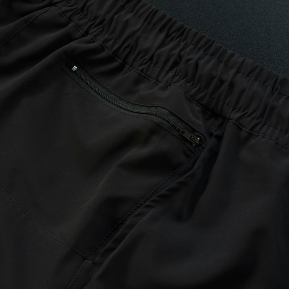 Short Elastano Zíper Lateral- Preto
