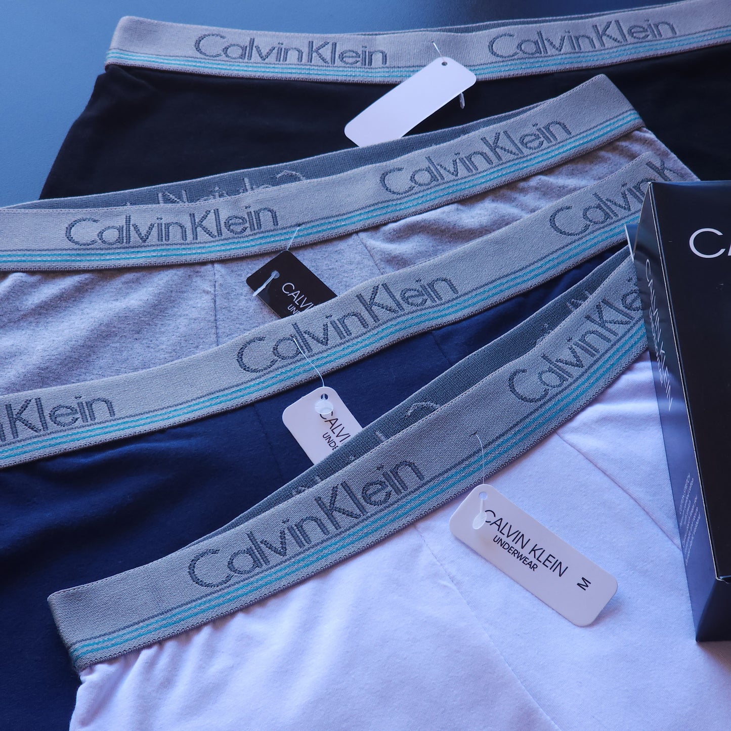 1 GRADE (12 CUECAS) LUXO 3 CORES - (4 CAIXINHAS GRÁTIS)