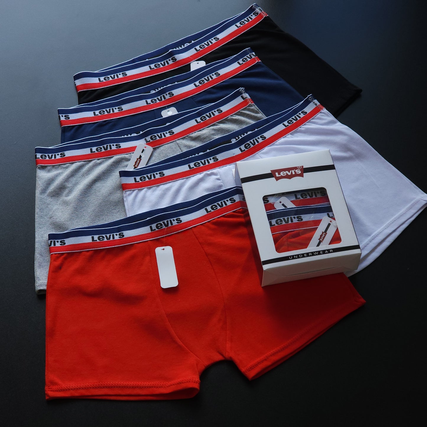 12 CUECAS LUXO ( 1 grade ) COM 3 CORES - ACOMPANHA 4 CAIXINHAS GRÁTIS