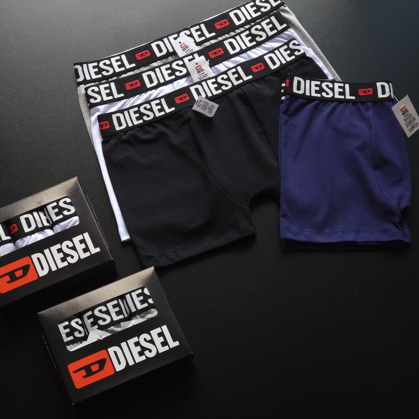 1 GRADE (12 CUECAS) PREMIUM 3 CORES - (4 CAIXINHAS GRÁTIS)