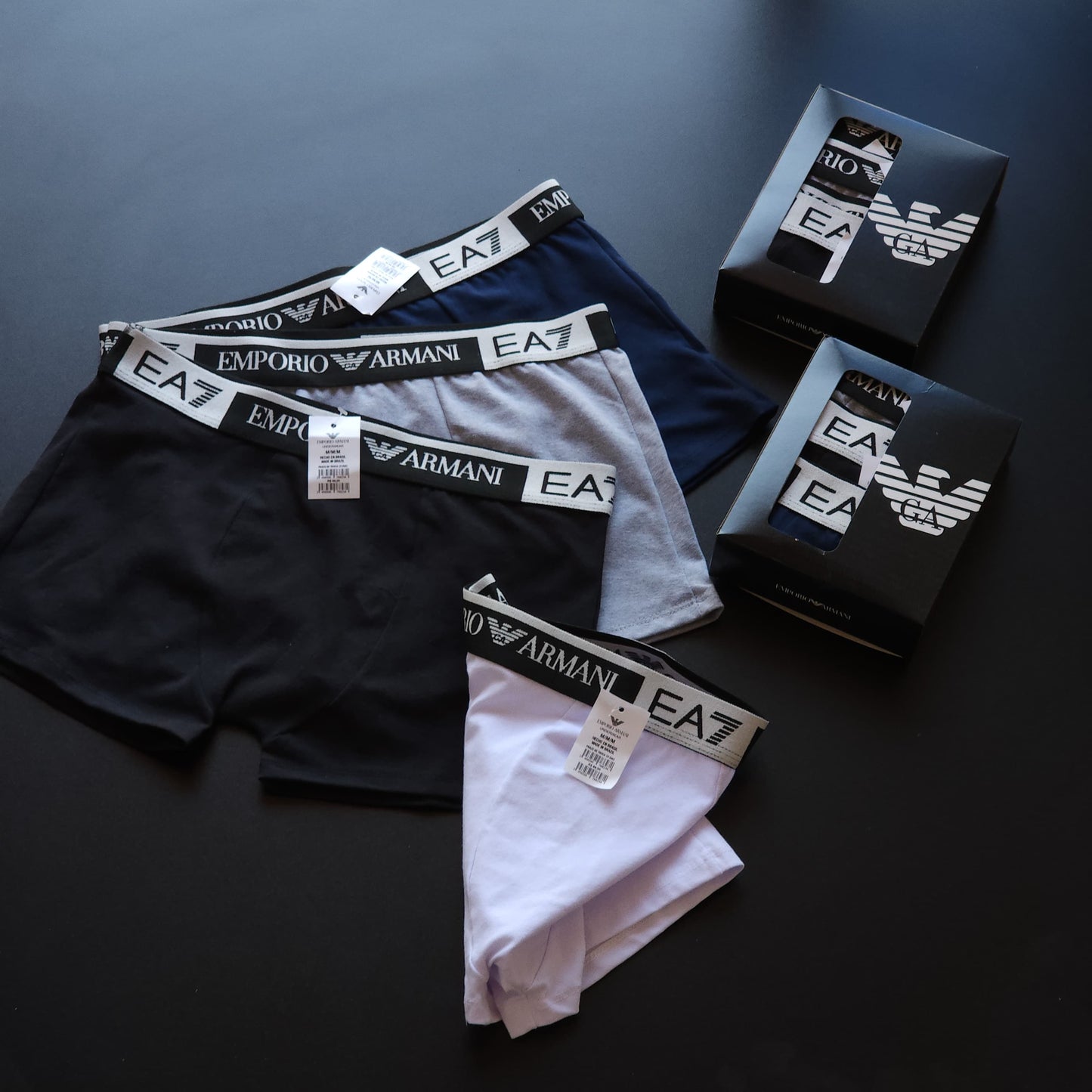 1 Grade LINHA PREMIUM (12 cuecas) com 3 cores + 4 caixinhas GRÁTIS