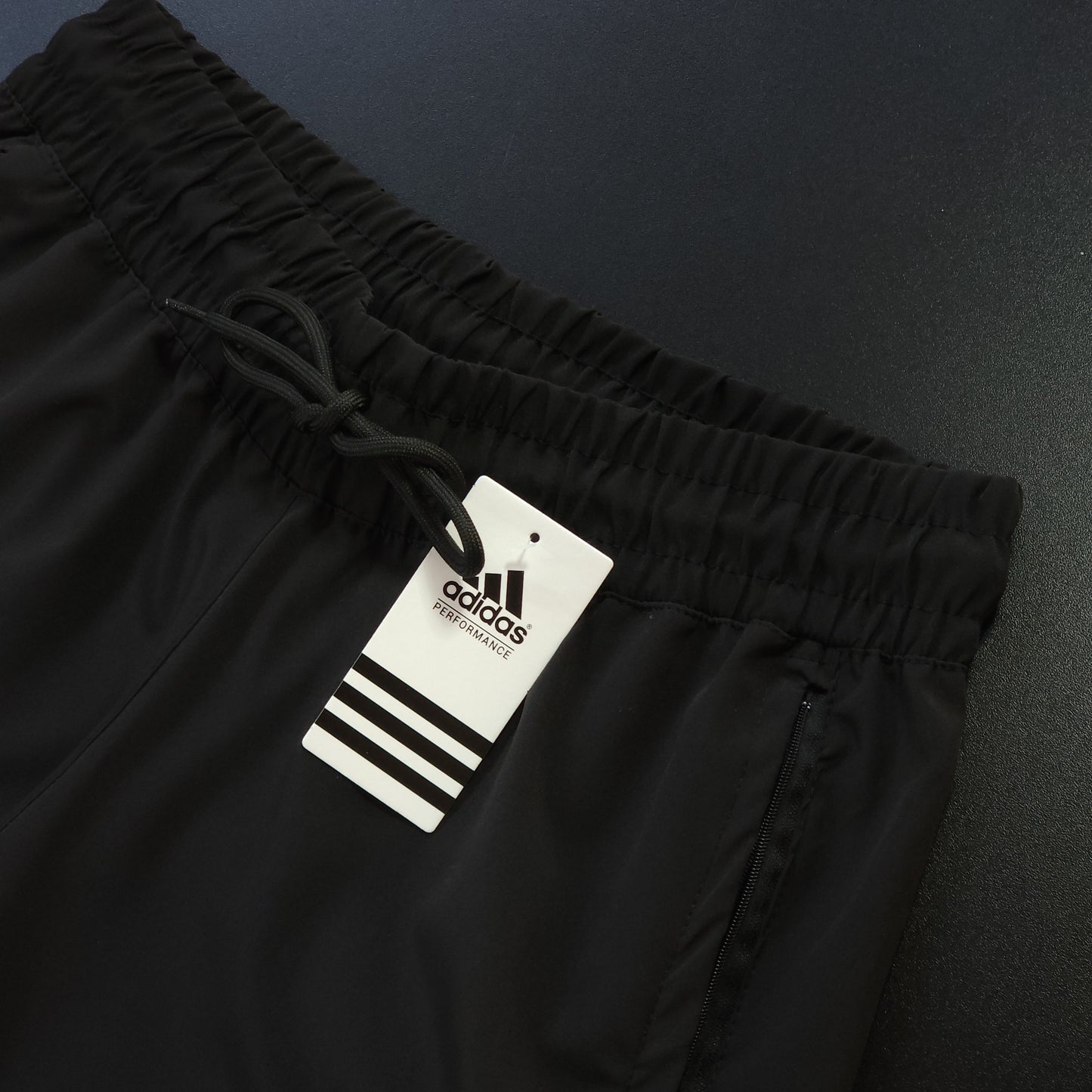 Short Elastano com Zíper - Preto