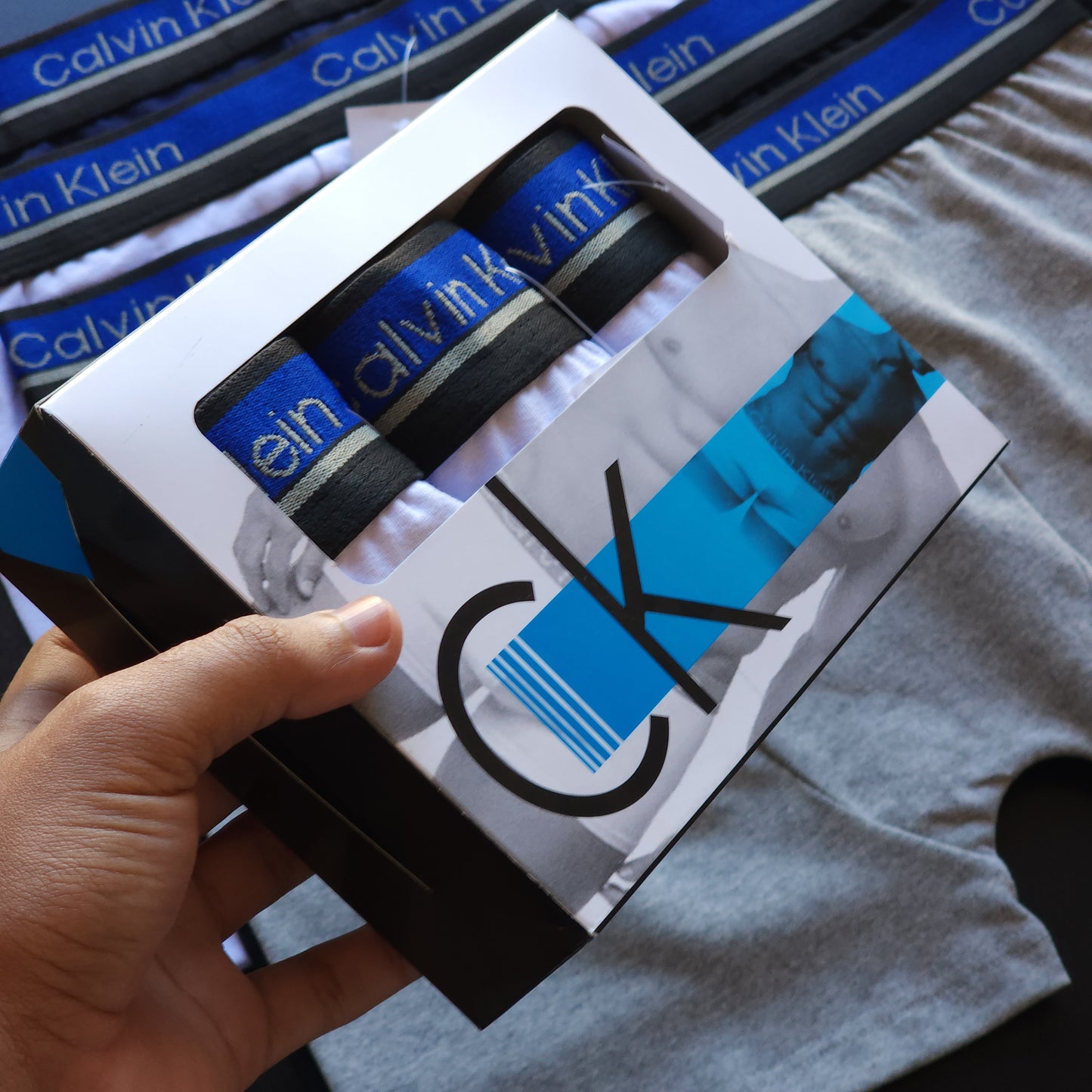 1 GRADE (12 CUECAS) PREMIUM 3 CORES - (4 CAIXINHAS GRÁTIS)