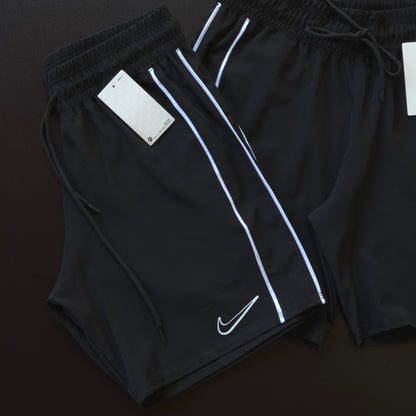 Short Elastano  - Preto