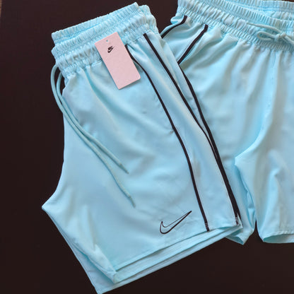 Short Elastano  - Azul Bebê