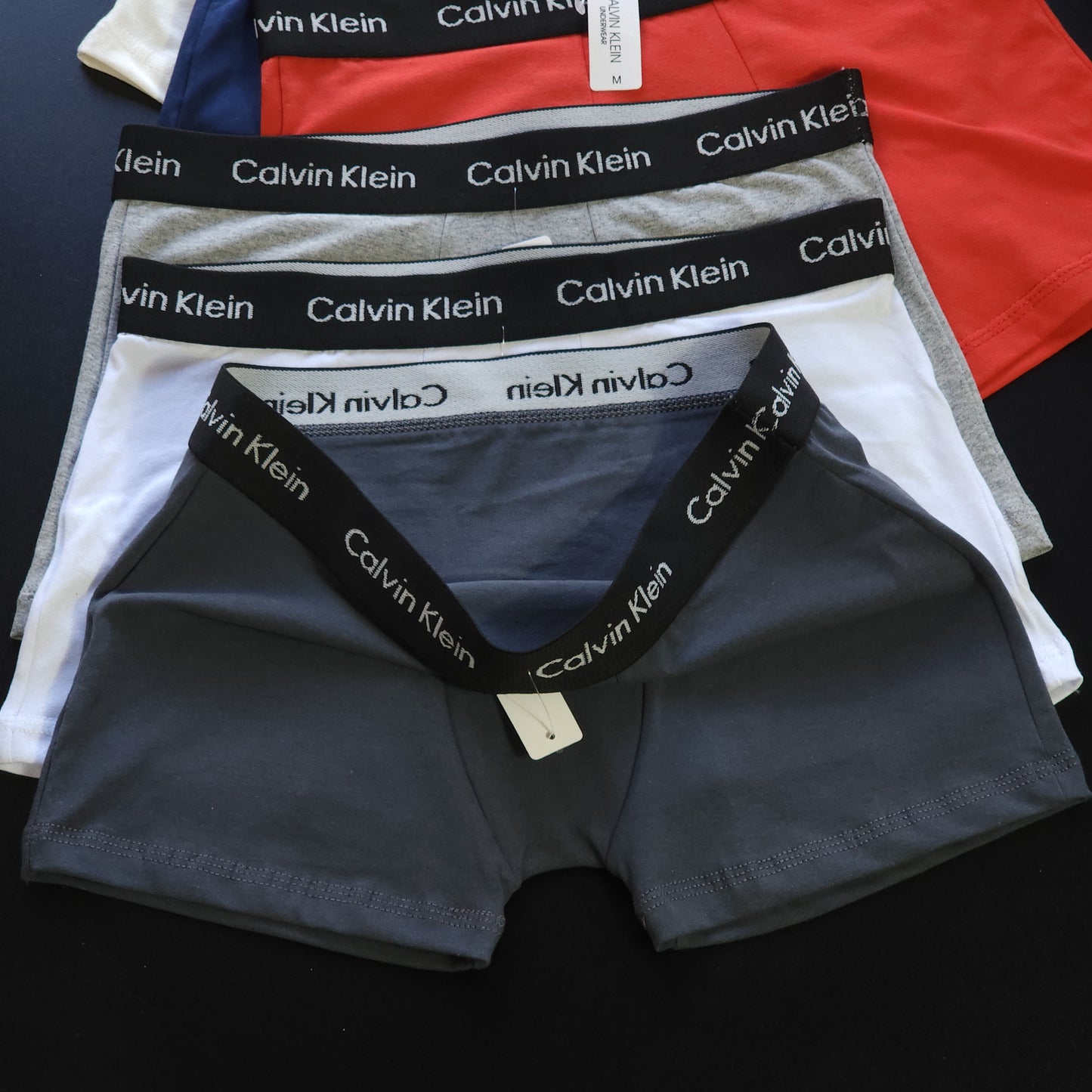 12 CUECAS LINHA LUXO (1 GRADE) 3 CORES - ACOMPANHA 4 CAIXINHAS GRÁTIS.