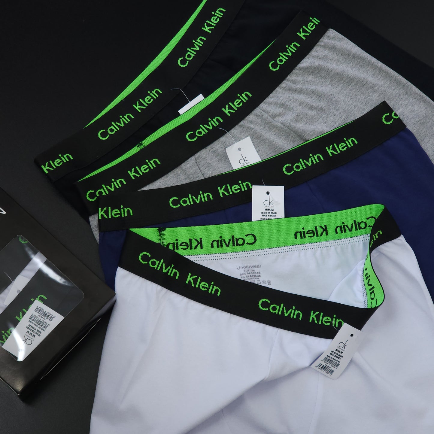 1 GRADE (12 CUECAS) PREMIUM 3 CORES - (4 CAIXINHAS GRÁTIS)