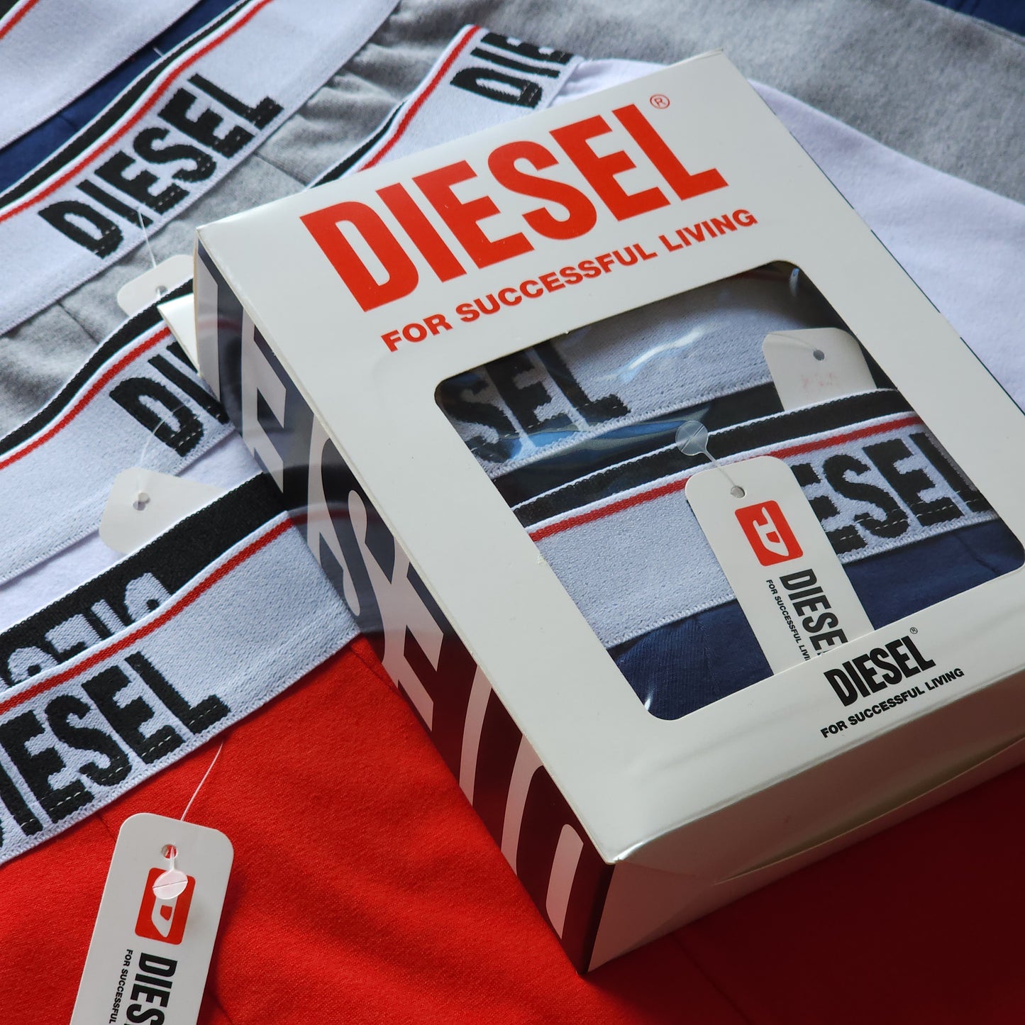 12 CUECAS LUXO ( 1 grade ) COM 3 CORES - ACOMPANHA 4 CAIXINHAS GRÁTIS